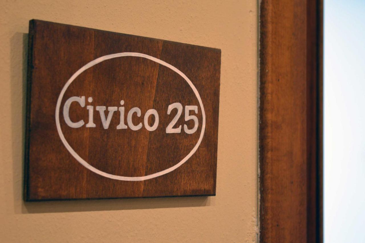 Le Case Di Sonia Del Corso Civ 25 Fucecchio Exterior foto